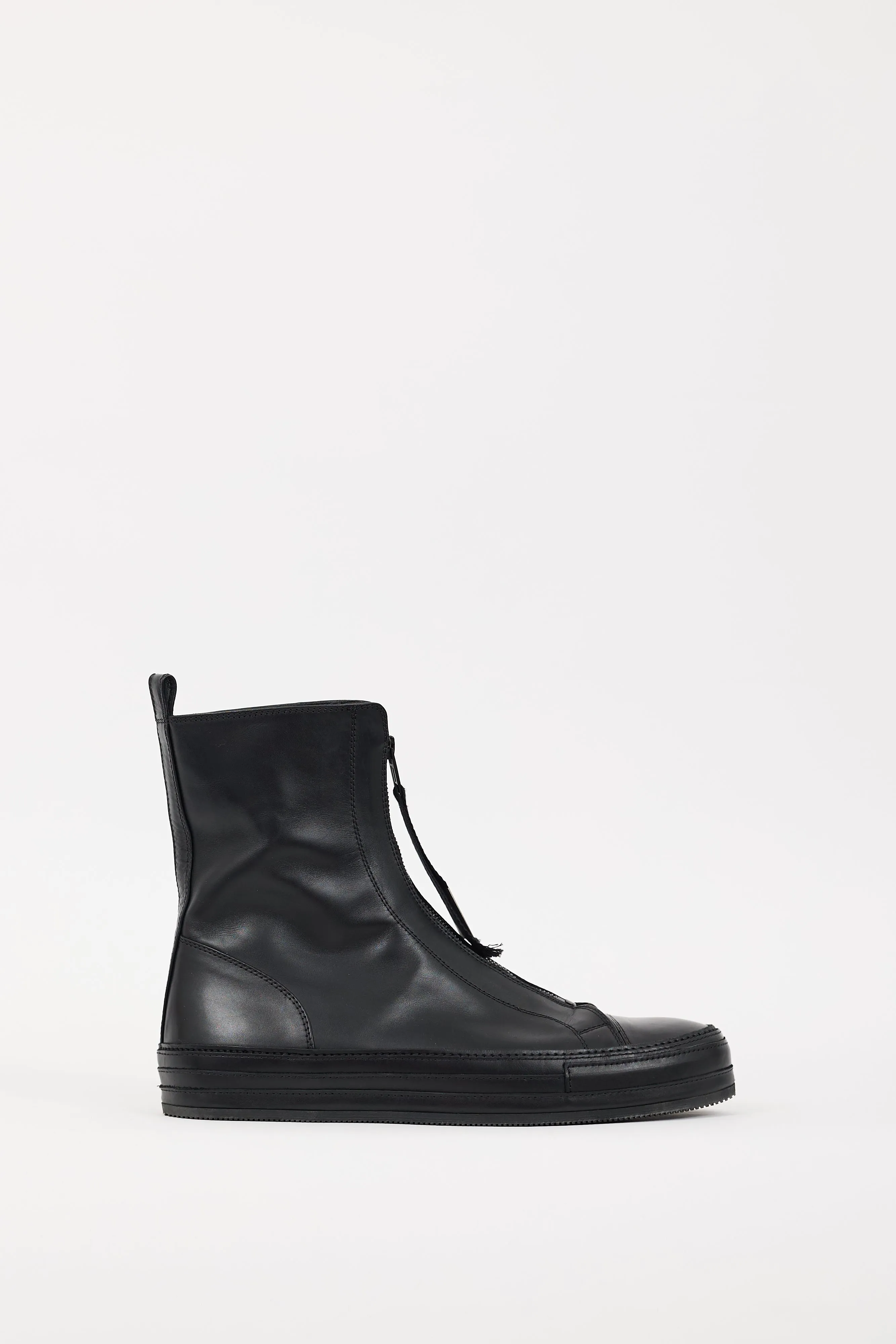Black Leather Reyer Zipped Boot