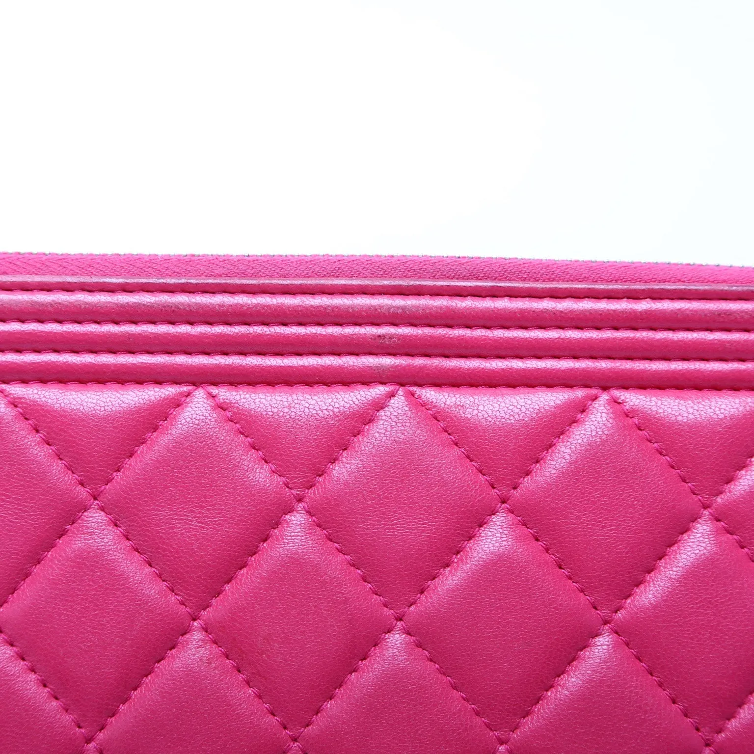 Boy Zipped Pouch Quilted Lambskin
