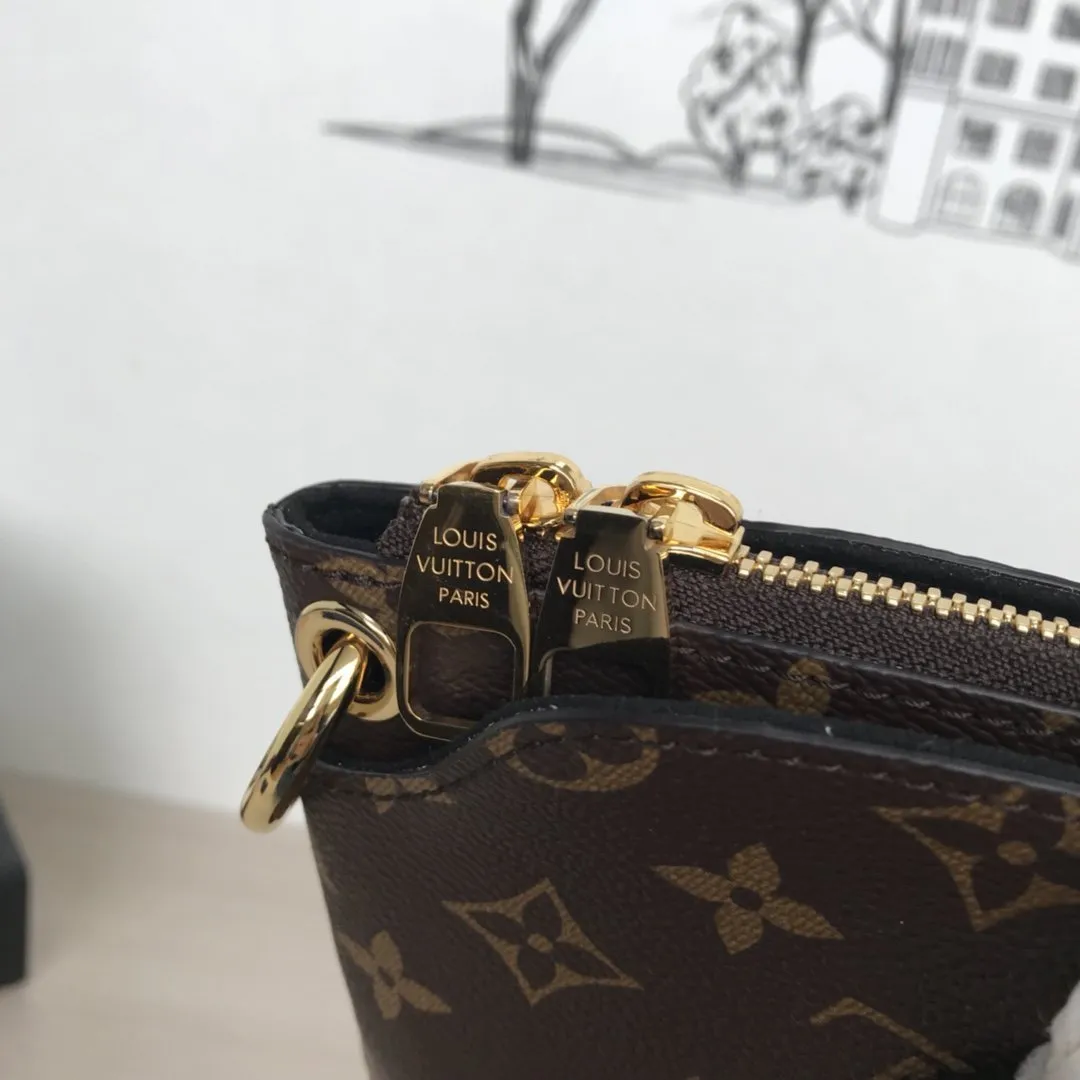 FLOWER ZIPPED TOTE PM