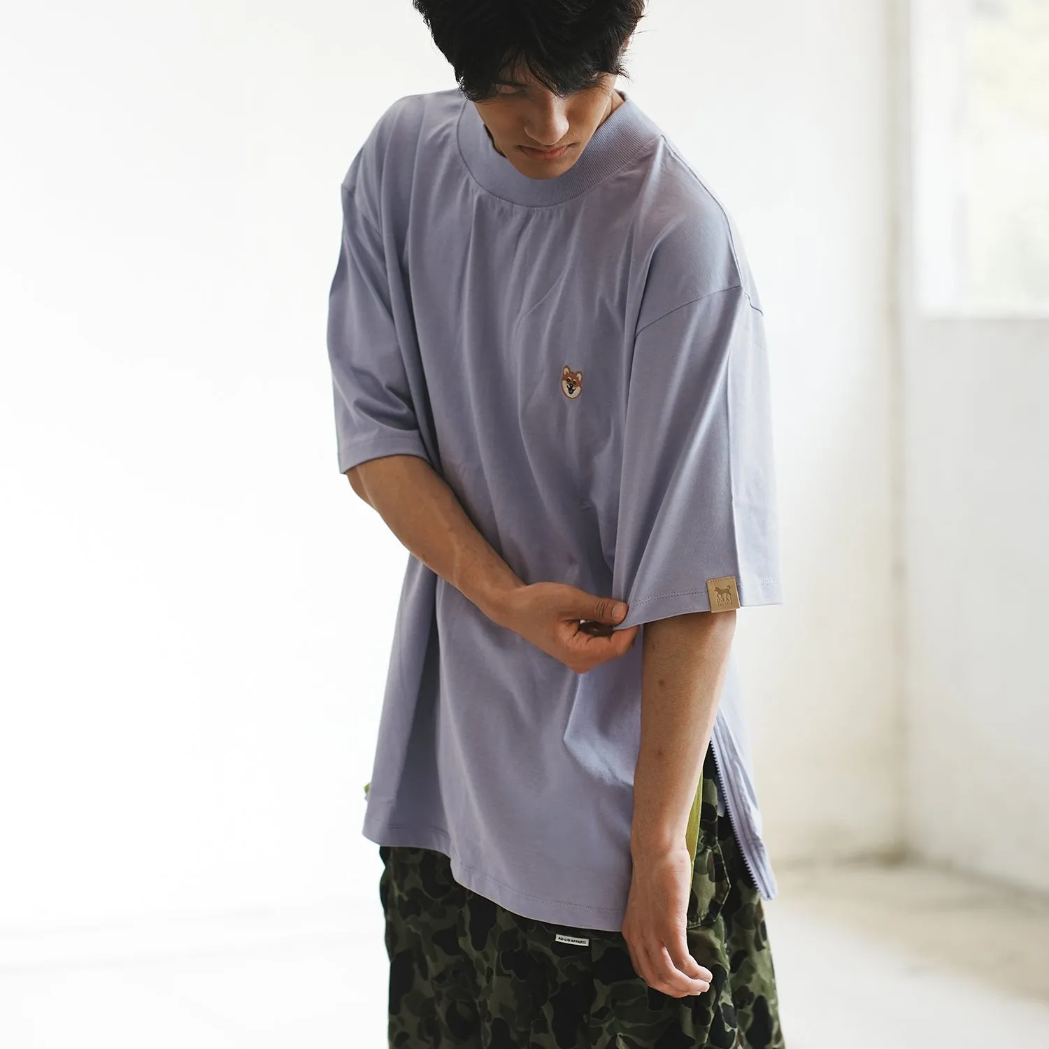 (TP1384) Zipped Hem Tee